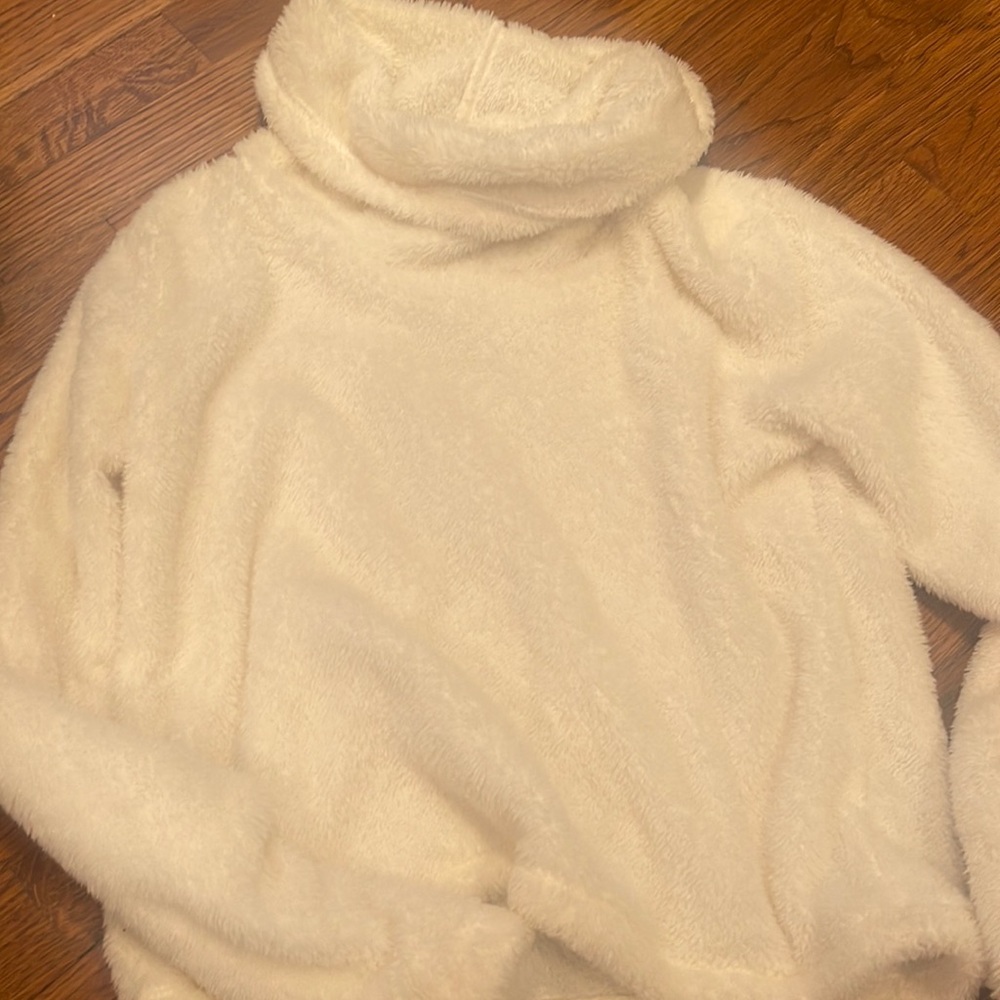 Extremely soft Aerie cropped turtleneck sweatshirt